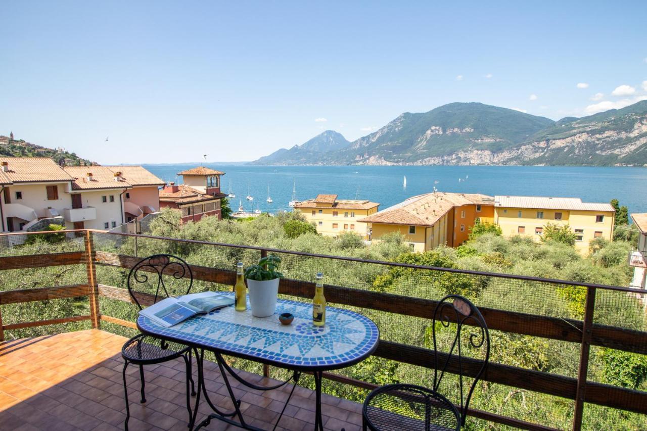 Villa Diana - Terrazza Sul Lago Assenza di Brenzone Bagian luar foto
